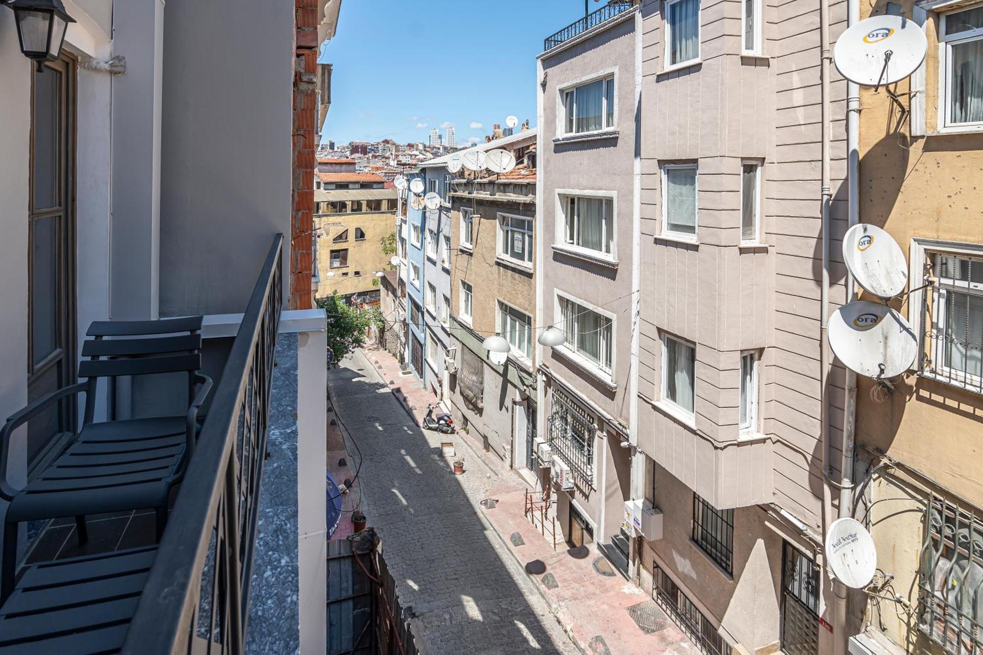 Calanthe Residence Istanbul Exterior photo